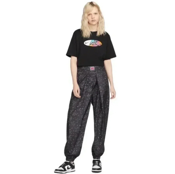 NIKE Icon Clash Oversized Mid-Rise Rosebud Gorpcore Style Joggers(S)